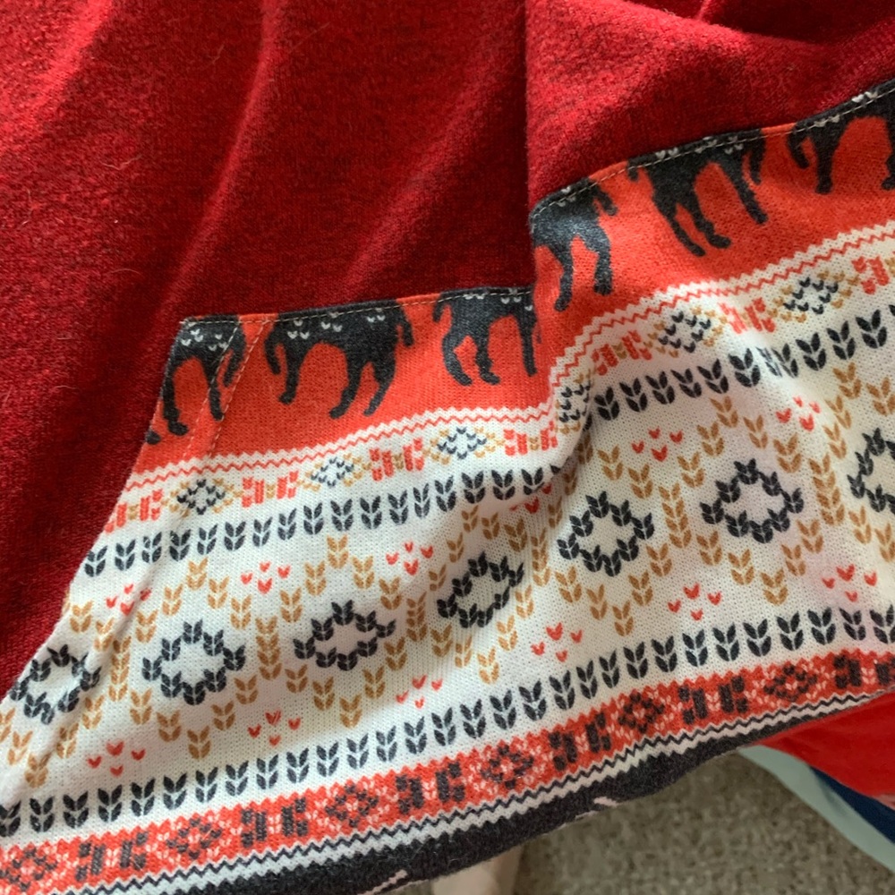 Sweater - Picture 5 of 6